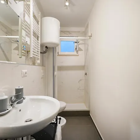 Apartament Guesthost - Color House Bari