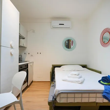 Color House Apartment