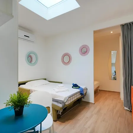 Apartment Color House Bari