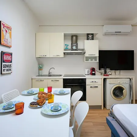 Apartment Color House *